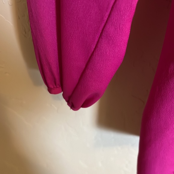 Scoop Neck Fuchsia Crepe Pullover Blouse - Size S - Picture 4 of 4